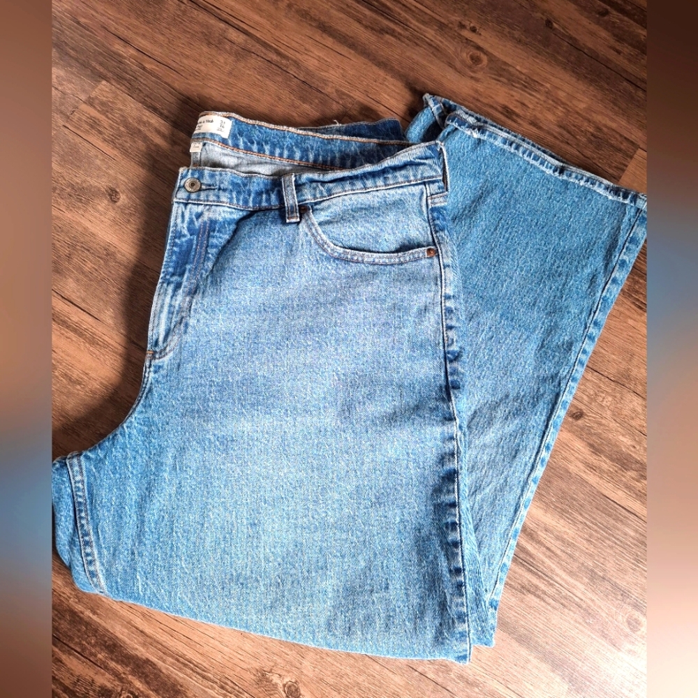 Abercrombie & Fitch Size 18 Light Blue Denim Jeans Low Rise Baggy Curvy EUC